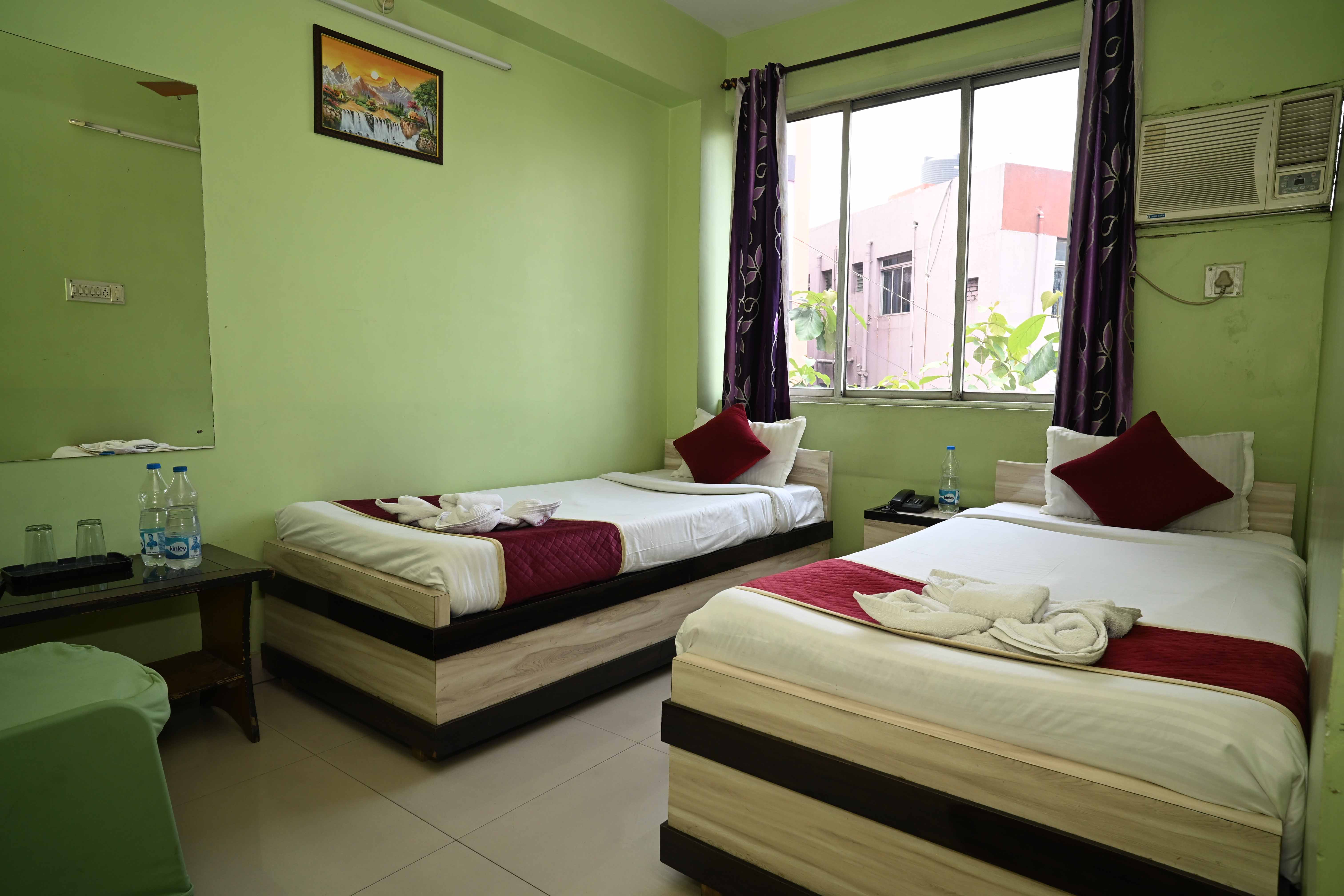 STANDARD_ROOM_4_coppy1.jpg